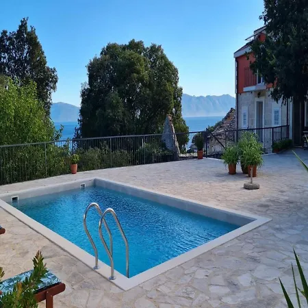 Mico Drvenik (Split-Dalmatia)