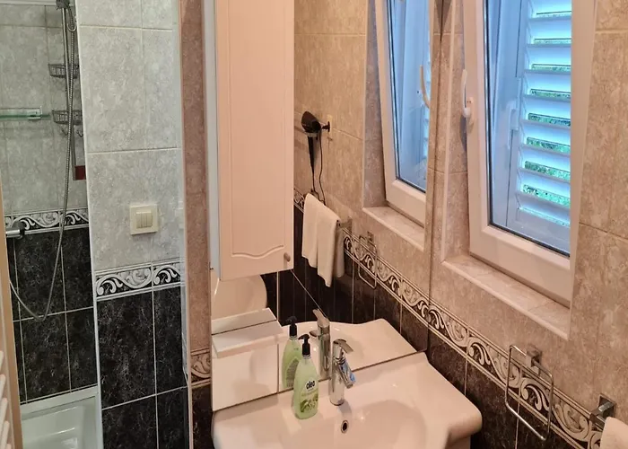 Vikendica Mico Drvenik (Split-Dalmatia)