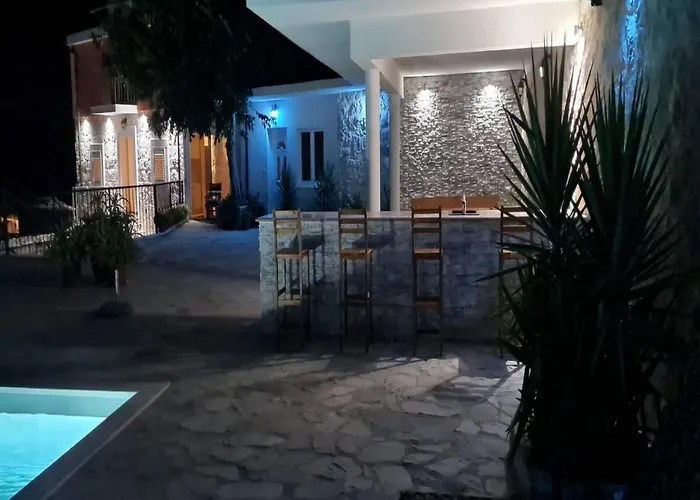 Mico بيت للعطل